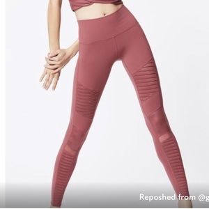 Alo leggings small